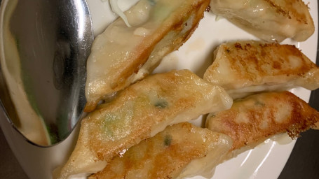 Veggie Gyoza (6) (Meatless Pot Stickers)