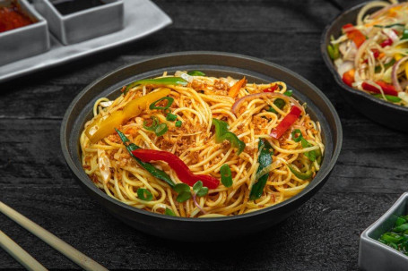 Veg Chilli Garlic Noodle (Serves 1 2)