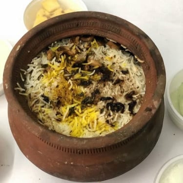 Hot Pot Mutton Dum Ka Biryani (Serves 2)