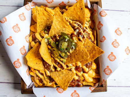 Cheesy Nachos With Salsa Jalapeno