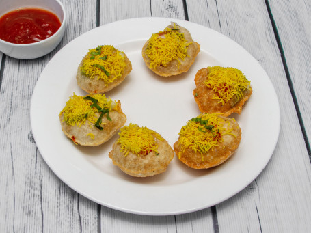 Sev Poori (6 Pcs)