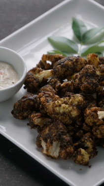 Kavipoo Karuvepilai Varuval (Cauliflower)