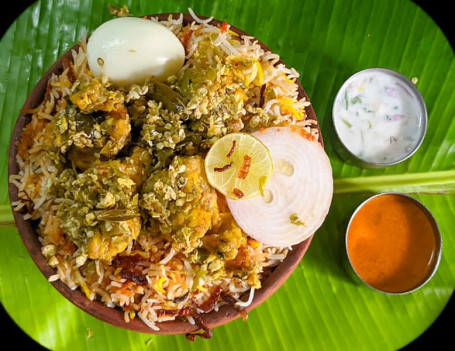 Andhra Chilly Chicken Biryani