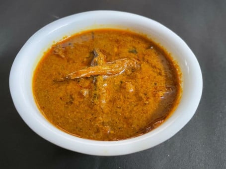 Nethili Karuvadu Curry