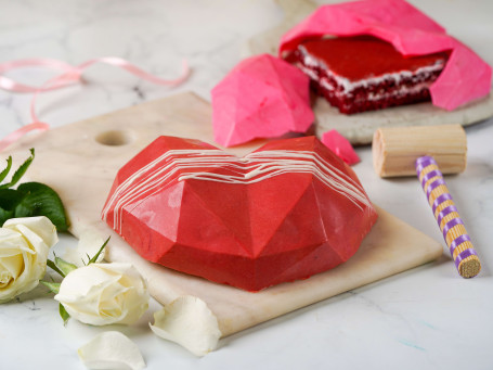 Torta De Cúpula Con Forma De Corazón De Fantasía De Piñata