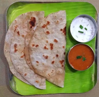 Chapati (2 Nos) With Veg Gravy