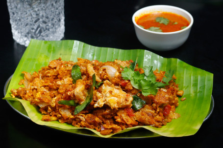 Egg Kothu Parotta With Non-Veg Gravy