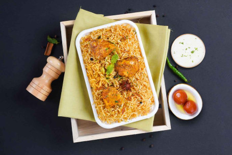 Combo Hyderabadi Dum Chicken Biryani (Sin Hueso) Con Gulab Jamun (2 Piezas)