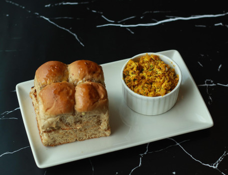 Tofu Bhurji Aur Multigrain Pav