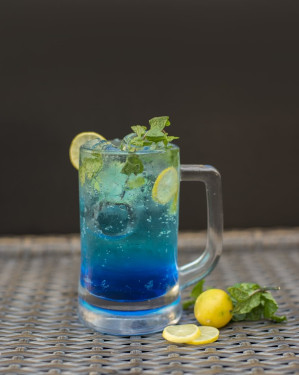 Blue Currocoa Mojitos