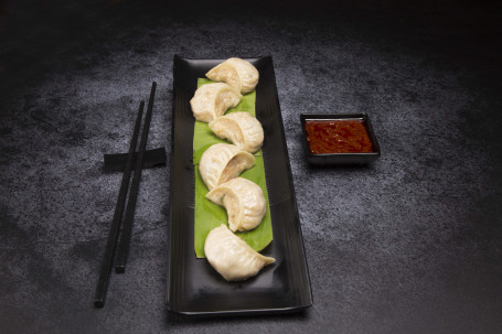 Chicken And Cheese Momo's (6 Pcs)