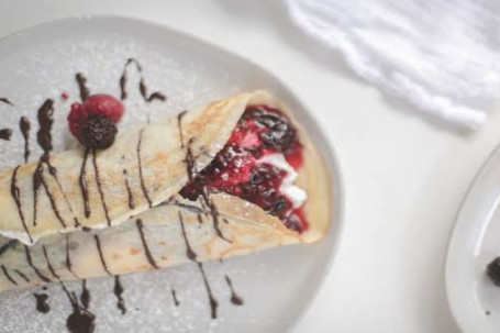 Berries And Cream Cheese Crepes