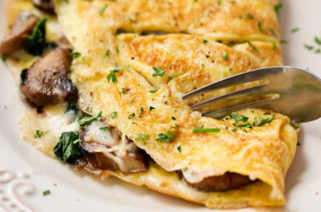 Creamy Mushroom And Chicken Omelette