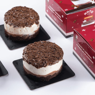 Chocolate Vanilla Ice Cream Cake (285Gms)