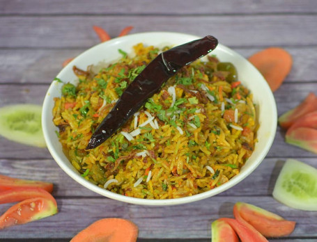 Pot Subz Dum Biryani