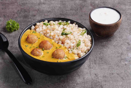 Sabudana Khichdi Kofta Curry Bowl Sitaphal Kheer Combo