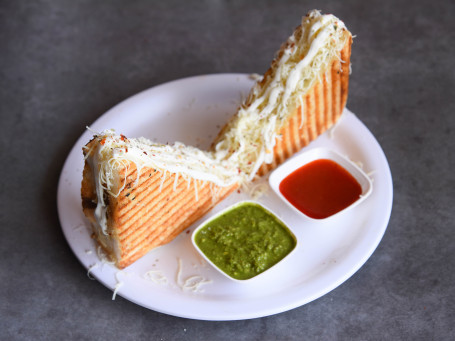 Cheezy Houseful Grilled Sandwich
