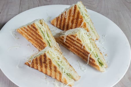 Aloo Matter Club Sandwich With Cheesee