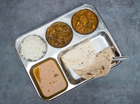 Kathiyawali Thali