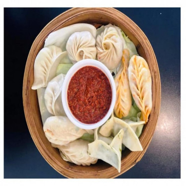 Assorted Veg Momo (10 Pcs)