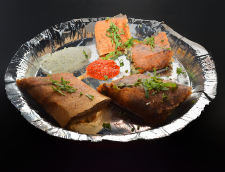 Palak Cheese Paneer Dosa