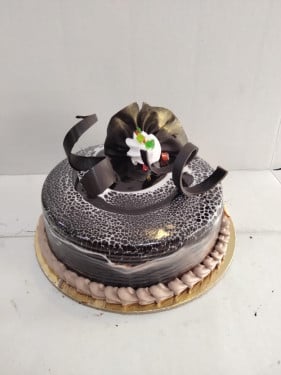 Chocolate Vanila Cake Eggless