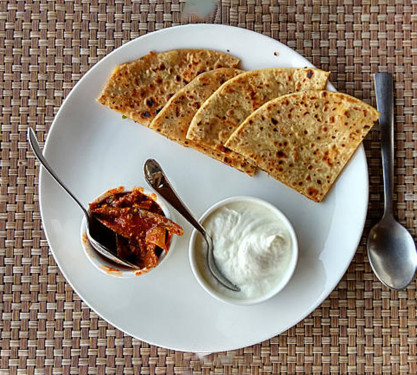 Onion Aloo Paratha With Chole Dahi