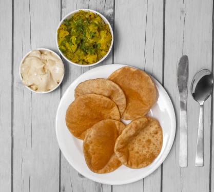 Puri Bhaji Shrikhand