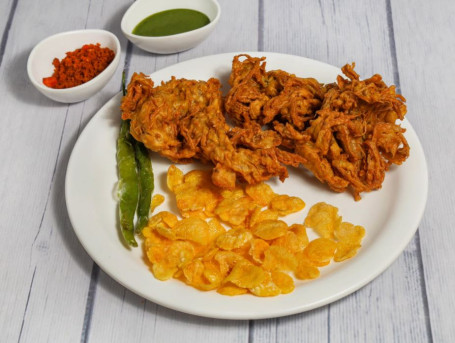 Onion Bhajiya [100 Gms]