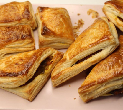 Cheese Mayonise Puff [Regular]