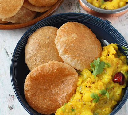 Aloo Ki Sabji With Puri