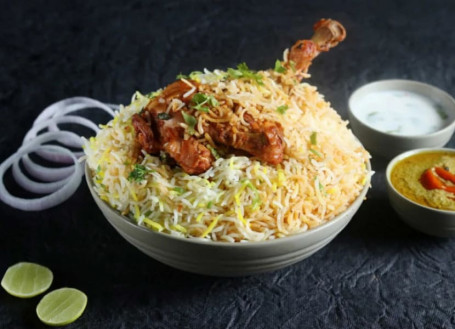 Hyderabadi Chicken Dum Biryani 1000Ml]