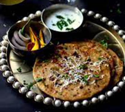 Palak Aloo Cheese Paratha