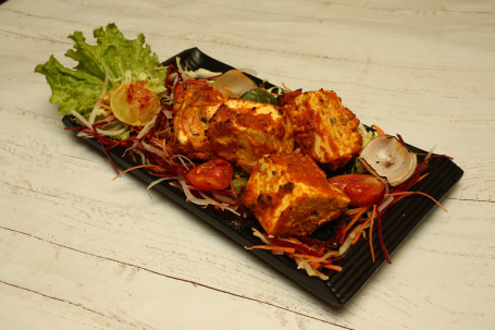 Tehdar Paneer Tikka (8 Pcs)