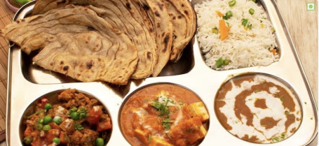 Katani Special Thali(Karahi Paneer Dal Makhni Mix Veg Raita 3 Chapatis Or 1 Butter Naan Or 2 Lacha Prantha)