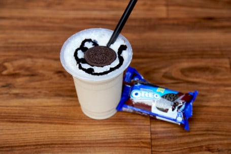 Classic Oreo Cookie Shake