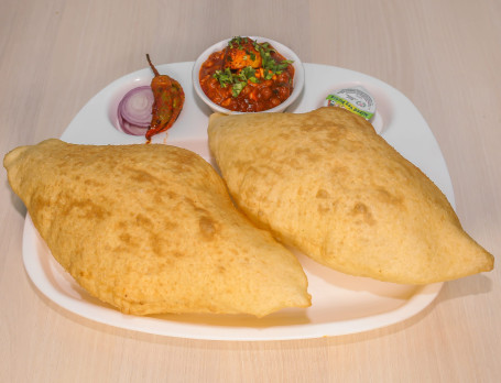 Chana Bhatoore (2 Pcs)