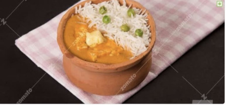 Shahi Paneer Gravy With Rice With Mango Juice Gravy