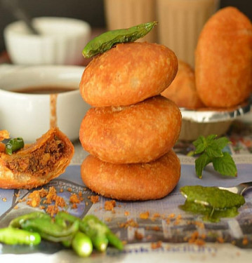 10 Dal Khasta Kachori Jumbo Party Pack)