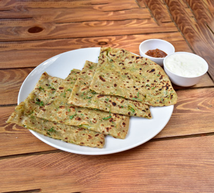 Mixed Paratha With Curd And Pickle