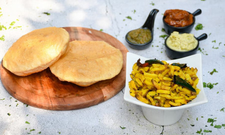 Puri With Aloo Bhujiya