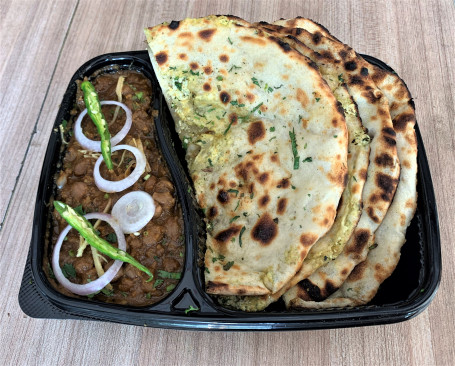 Paneer Naan With Chole