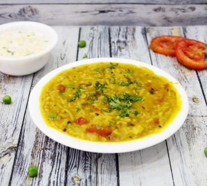 Khichdi With Dahi