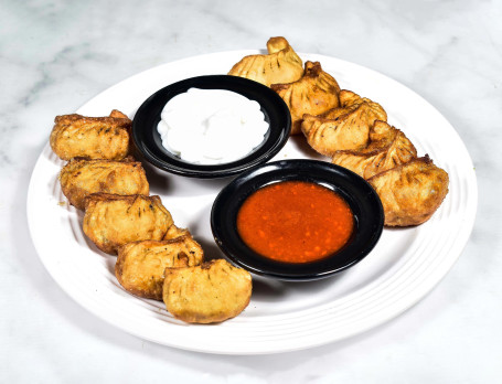 Chicken Fiery Kurkure Momos (Spicy)