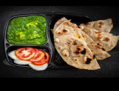 Garlic Flavored Palak Chicken And 3 Ghee Chapati