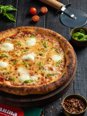 Green Chilli Margherita Pizza