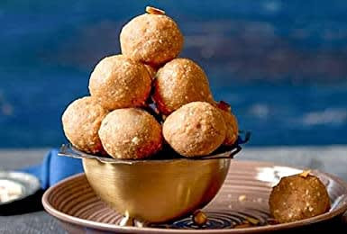 Desi Ghee Atta Dry Fruit Ladoo