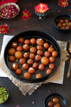 Small Round Gulab Jamun