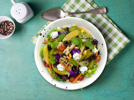 Teriyaki Tofu Nutty Salad