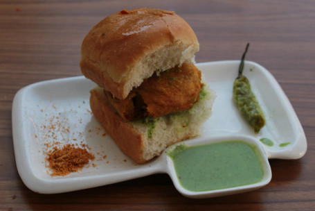 The Legendary Asli Vada Pav